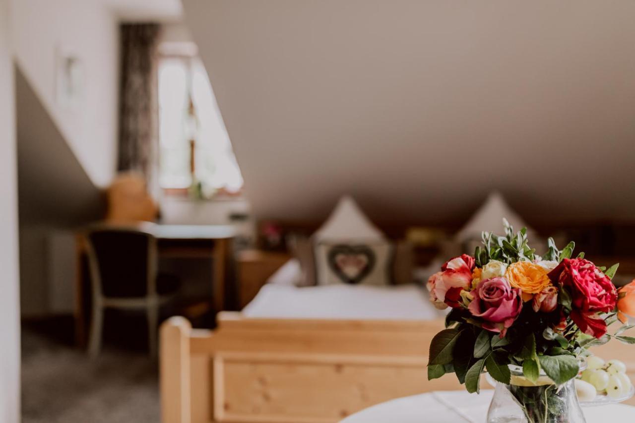 Hotel Zur Alten Muehle Neuenburg  Bagian luar foto
