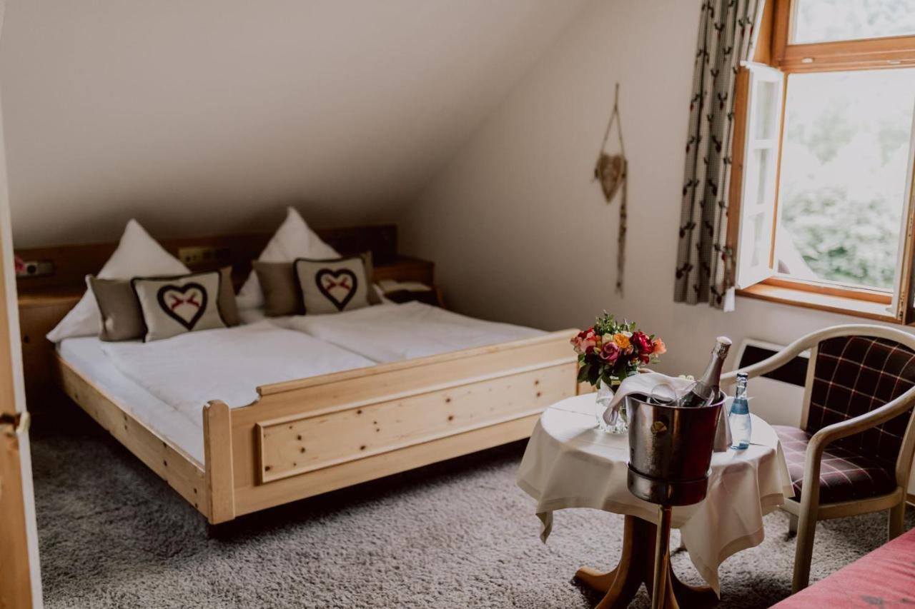 Hotel Zur Alten Muehle Neuenburg  Bagian luar foto