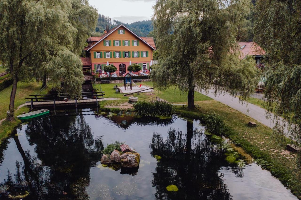 Hotel Zur Alten Muehle Neuenburg  Bagian luar foto